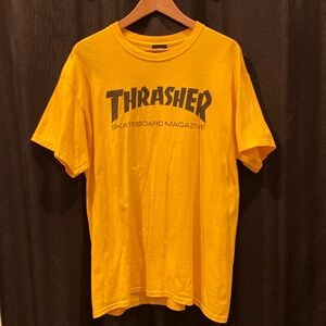 Thrasher t shirt - large - yellow